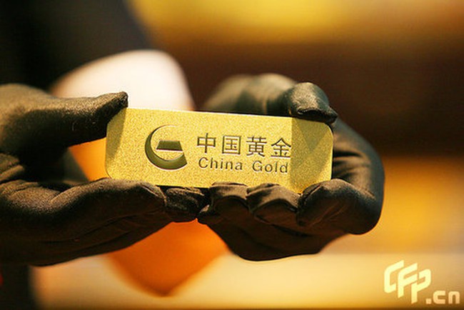 Trung Quốc tích trữ hàng ngàn tấn vàng để làm gì?