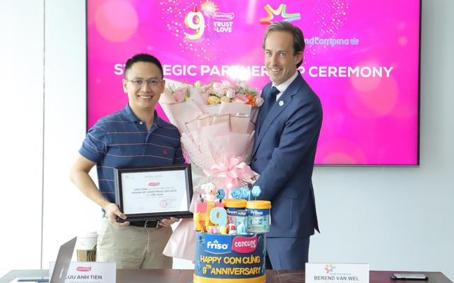 Con Cưng được hơn 15 nhãn hàng chứng nhận là chuỗi bán lẻ mẹ và bé có doanh số lớn nhất Việt Nam Con Cưng được hơn 15 nhãn hàng chứng nhận là chuỗi bán lẻ mẹ và bé có doanh số lớn nhất Việt Nam