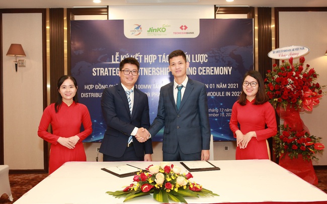 Jinko Solar và Long Tech ký thỏa thuận phân phối 100MW tấm năng lượng mặt trời Jinko Solar và Long Tech ký thỏa thuận phân phối 100MW tấm năng lượng mặt trời