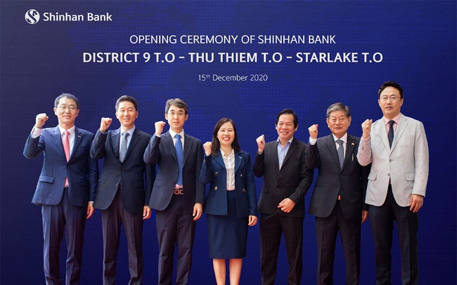 Ngân hàng Shinhan chính thức khai trương ba phòng giao dịch mới tại Hà Nội và Thành phố Hồ Chí Minh