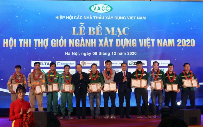 Phục Hưng Holdings khẳng định uy tín nhà thầu hàng đầu Việt Nam Phục Hưng Holdings khẳng định uy tín nhà thầu hàng đầu Việt Nam