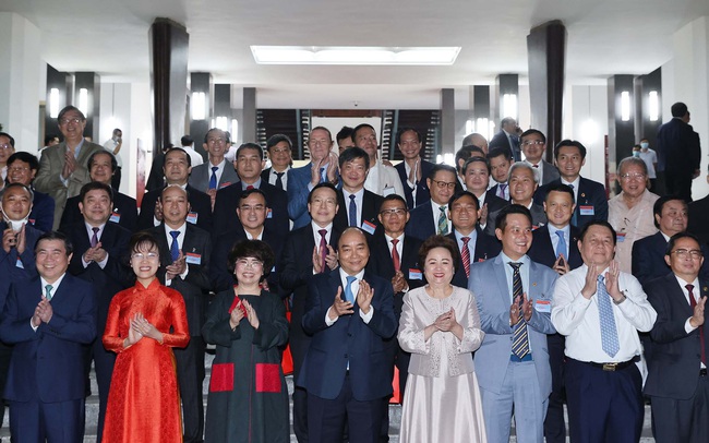 Nữ tỉ phú Nguyễn Thị Phương Thảo: “Việt Nam có một tương lai tươi sáng, hãy nỗ lực để tương lai ấy đến gần hơn”