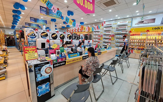 Đơn hàng của Thế Giới Di Động, Điện máy Xanh tăng 4 lần sau mở cửa
