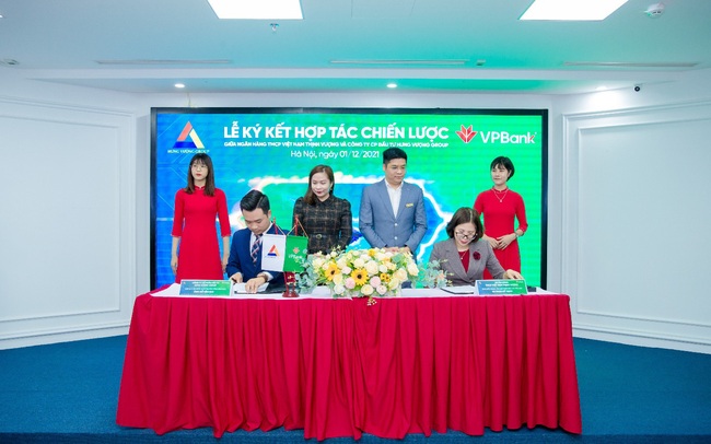 Hưng Vượng Group ký kết hợp tác chiến lược với ngân hàng VP Bank