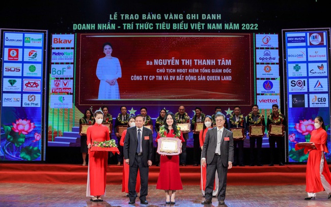 Chân dung nữ CEO Bất động sản - Doanh nhân xuất sắc Đất Việt 2022