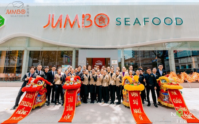 Ẩm thực trứ danh Singapore JUMBO Seafood khai trương chi nhánh 3 tại TP.HCM