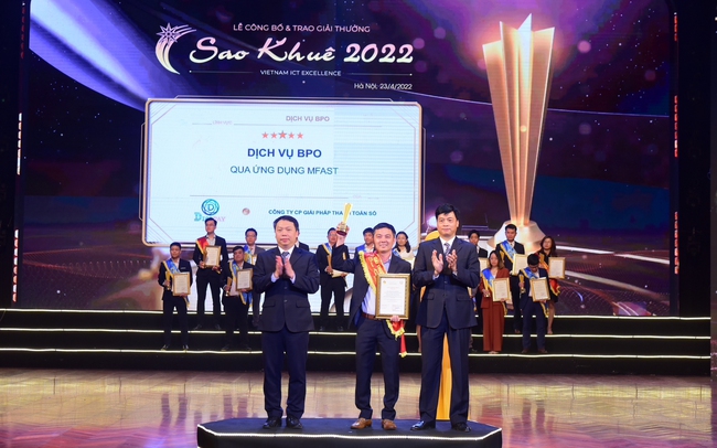 DigiPay JSC. nhận giải thưởng Sao Khuê 2022 – Xếp Hạng 5 Sao tại đề cử ứng dụng MFast