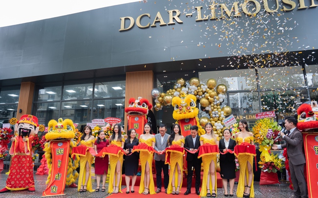 DCar thu hút nhà giàu Việt đến với Thế Giới Limousine tại TPHCM