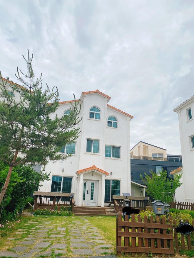 GenZ Việt khoe clip nhà trong khu phố đắt đỏ ở Hàn Quốc thu hút 2 triệu view: Xuống tiền ngay trong lần đầu đi xem, mua nhà thời bão giá khó nhưng vẫn có cách - Ảnh 3.