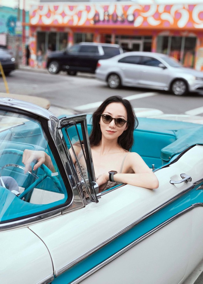 Một mỹ nhân showbiz sở hữu biệt thự 1.100 tỷ đồng, 15 tuổi được tặng chuyên cơ riêng: Gia thế hiển hách khiến ai cũng kiêng nể- Ảnh 4. Một mỹ nhân showbiz sở hữu biệt thự 1.100 tỷ đồng, 15 tuổi được tặng chuyên cơ riêng: Gia thế hiển hách khiến ai cũng kiêng nể- Ảnh 4.