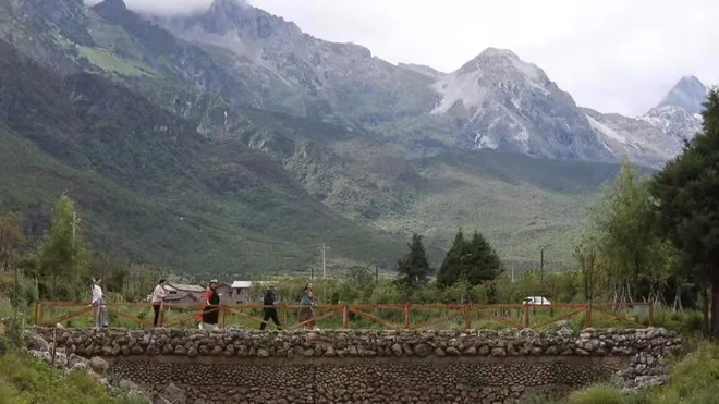 5 phụ nữ độc thân U60 góp 6,7 tỷ đồng ra ngoại ô xây nhà dưỡng già: “Chúng tôi đã làm bạn 20 năm, sẽ bên nhau hết quãng đời còn lại”- Ảnh 2. 5 phụ nữ độc thân U60 góp 6,7 tỷ đồng ra ngoại ô xây nhà dưỡng già: “Chúng tôi đã làm bạn 20 năm, sẽ bên nhau hết quãng đời còn lại”- Ảnh 2.