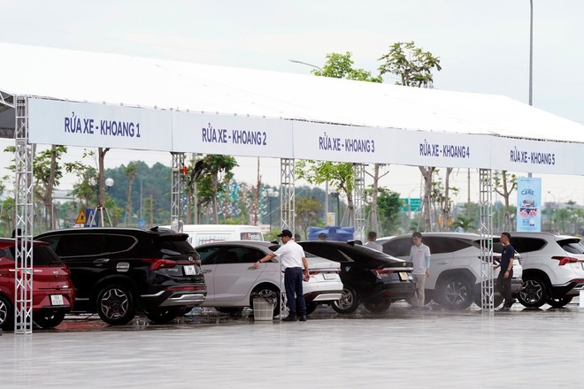 Hyundai Care Day khởi động tại tỉnh đầu tiên - mở màn cho hành trình chăm sóc xe lưu động tại 10 tỉnh/thành- Ảnh 1. Hyundai Care Day khởi động tại tỉnh đầu tiên - mở màn cho hành trình chăm sóc xe lưu động tại 10 tỉnh/thành- Ảnh 1.