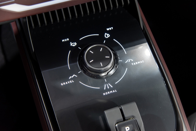 Xem thực tế Mitsubishi DST Concept ngoài đời thực: Hàng 3 cực rộng, có ADAS, nhiều điểm giống Xforce đang bán chạy- Ảnh 16.