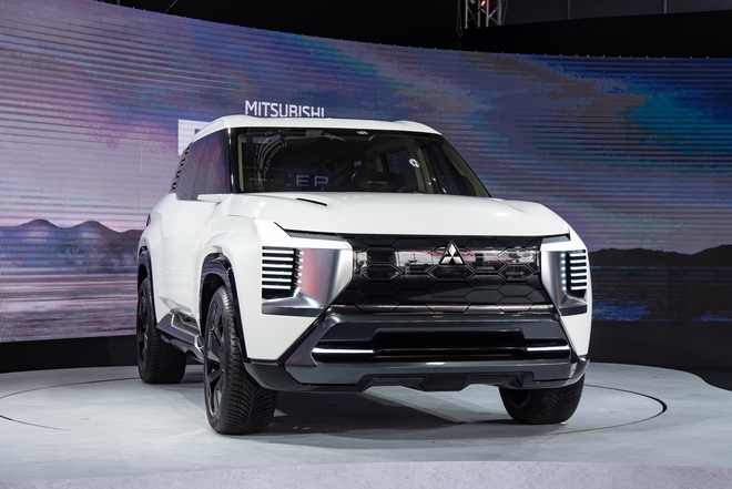 Xem thực tế Mitsubishi DST Concept ngoài đời thực: Hàng 3 cực rộng, có ADAS, nhiều điểm giống Xforce đang bán chạy- Ảnh 5.