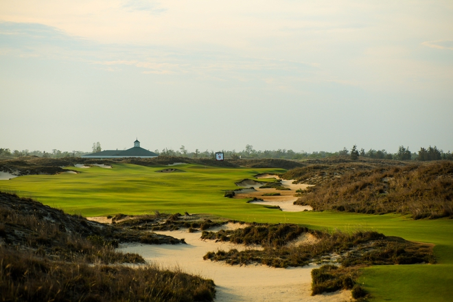 1 địa điểm từng 2 năm liên tiếp lọt Top sân golf hàng đầu thế giới: Tọa lạc trên bãi biển hoang sơ tuyệt đẹp, sở hữu clubhouse 6.000m² đẳng cấp- Ảnh 3. 1 địa điểm từng 2 năm liên tiếp lọt Top sân golf hàng đầu thế giới: Tọa lạc trên bãi biển hoang sơ tuyệt đẹp, sở hữu clubhouse 6.000m² đẳng cấp- Ảnh 3.