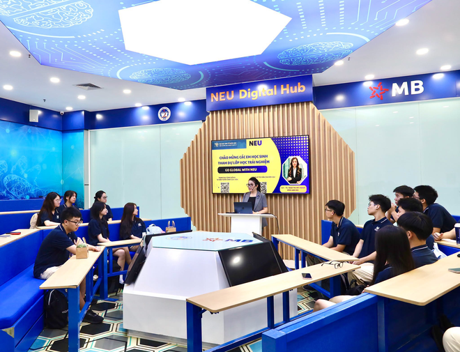 Tỷ phú Phạm Nhật Vượng chính thức bắt tay ngôi trường được ví là "Stanford Việt Nam": Gần 50 học sinh trúng tuyển ngay trong năm nay, 4.000 học sinh khác có thêm loạt cơ hội đặc biệt - Ảnh 5.