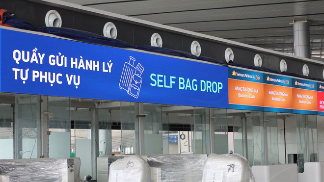 Hôm qua - 6/10, nhiều người được huy động làm nhiệm vụ đặc biệt tại sân bay Long Thành - Ảnh 8.