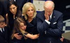 Chân dung Joe Biden, vị phó Tổng thống Mỹ phải bán nhà chữa bệnh cho con, thách thức quyền lực trùm tài phiệt New York trong Nhà Trắng