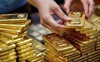 Giá vàng thế giới vượt mốc lịch sử năm 2011, sẽ tiến thẳng lên 2.000 USD/ounce?