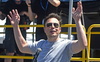 Bloomberg: Hàng chục nghìn day trader đổ tiền vào cổ phiếu Tesla chỉ trong 1 giờ