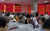Đằng sau đà tăng phi mã của TTCK Trung Quốc: Nhà đầu tư bán nhà để mua cổ phiếu, khẳng định 'tôi bất khả chiến bại!'