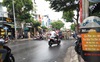 Sài Gòn: Người phụ nữ dùng bình gas, xăng... uy hiếp nhân viên ngân hàng, cướp 2 tỷ