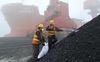 Pha xử lý cồng kềnh của Trung Quốc: Đẩy than của Australia khỏi các kho chứa để chờ nhập than khác khi cả nước đang vật lộn vì thiếu điện