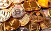 Bitcoin gần chạm 70.000 USD do lạm phát bùng nổ
