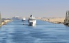To bằng cả thành phố nhưng lại không có phanh, đây là những con tàu khổng lồ vượt kênh đào Suez suốt nhiều thập kỷ