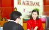 Cùng là ông lớn ngân hàng vốn nhà nước, nhưng Agribank vừa tiên phong miễn phí chuyển tiền cho khách hàng, trong khi Vietcombank, Vietinbank, BIDV vẫn cặm cụi 