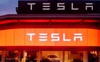 Đang làm xe điện, Tesla bất ngờ 