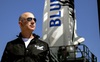 Nguy cơ tỷ phú Bezos gặp nạn trong chuyến bay đầu tiên vào vũ trụ
