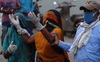 Ấn Độ đối mặt nguy cơ 600.000 ca mắc Covid-19 mỗi ngày nếu không đẩy mạnh tiêm chủng