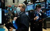 Phố Wall trải qua phiên giao dịch trồi sụt, Nasdaq