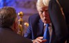 Ông Trump chính thức trở lại đường đua giành chiếc ghế quyền lực nhất nước Mỹ: Thách thức bủa vây
