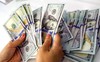 Giá USD ngân hàng bất ngờ giảm mạnh sau hơn 1 tháng liên tục chạm trần