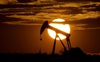 Tác động của việc áp giá trần đối với thị trường dầu toàn cầu