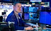 Hợp đồng tương lai chứng khoán Mỹ 'đỏ rực' khi ông Putin mở chiến dịch quân sự, Dow Jones futures gần 700 điểm