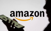 Cổ phiếu Amazon giảm 12% trong ngày tồi tệ nhất 8 năm qua, Dow Jones mất gần 400 điểm