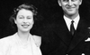 Hai món trang sức sẽ theo Nữ hoàng Elizabeth II đến tận cùng?