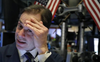 Dow Jones có lúc giảm hơn 800 điểm,