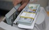 Giá USD “chợ đen” tăng mạnh