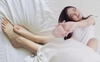 Ngủ thò chân ra khỏi chăn và không thò chân có gì khác biệt? Sức khỏe thay đổi rõ rệt chỉ từ 1 động tác nhỏ
