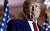 Ông Trump muốn bị còng tay tại toà