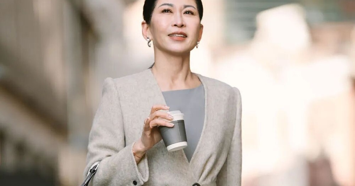 Bị sa thải ở tuổi 57, 'nữ tướng công sở' làm lại cuộc đời đầy ngoạn mục