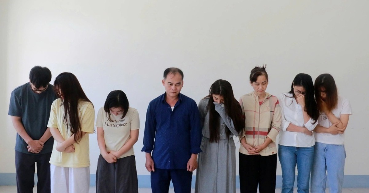 Phá đường dây sản xuất, buôn bán thuốc giả, thu 20.000 lọ thuốc thành phẩm
