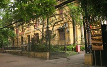 Bán đất vàng 1.430 tỷ: Hà Nội nên học TP.HCM