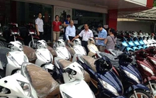 Tranh thủ "chém" Tết: Xe máy đội giá hàng triệu đồng