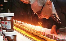 Bí mật ngọt ngào của "ông hoàng socola" Michele Ferrero