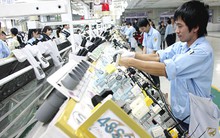 Tập đoàn ngoại 'chơi' sân riêng: Chẳng ai làm gì được?